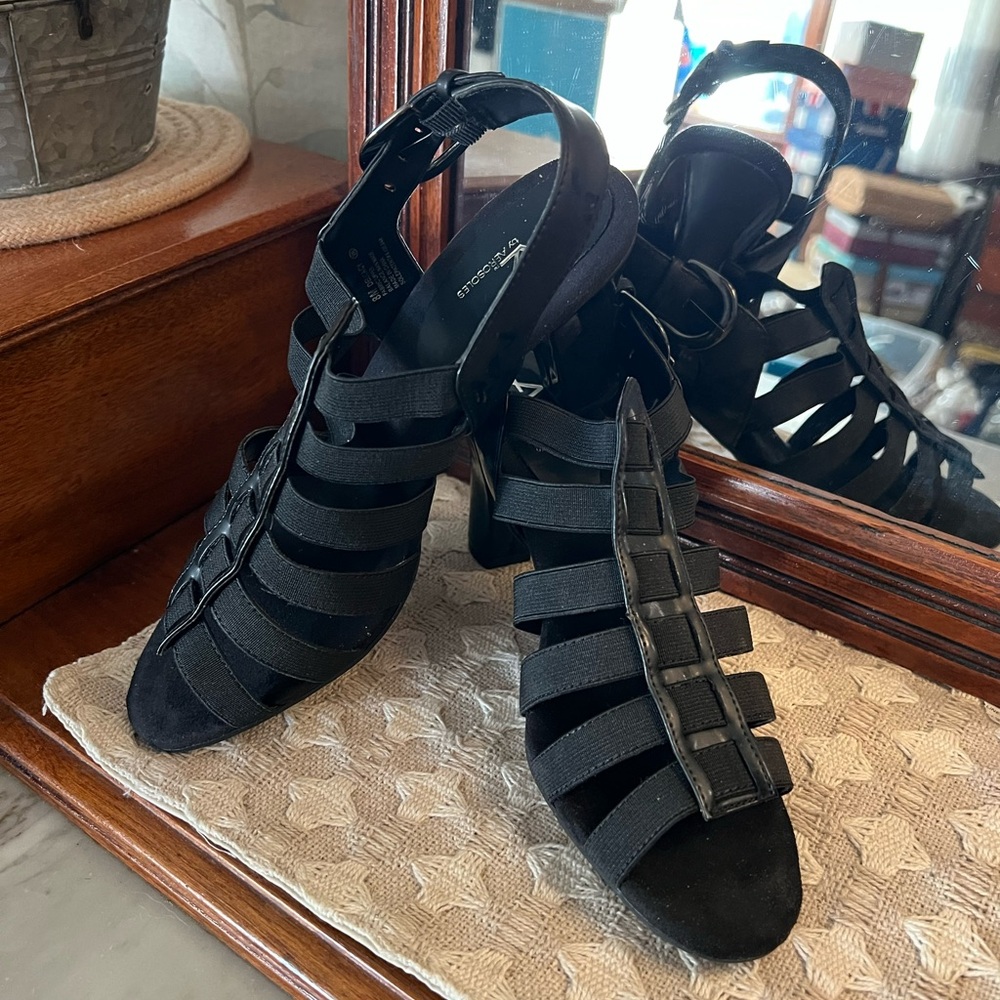 AEROSOLES A2 Classic Strappy Delicacy Heeled Sandals Black 3 in. Heel‎ Wms Sz 8